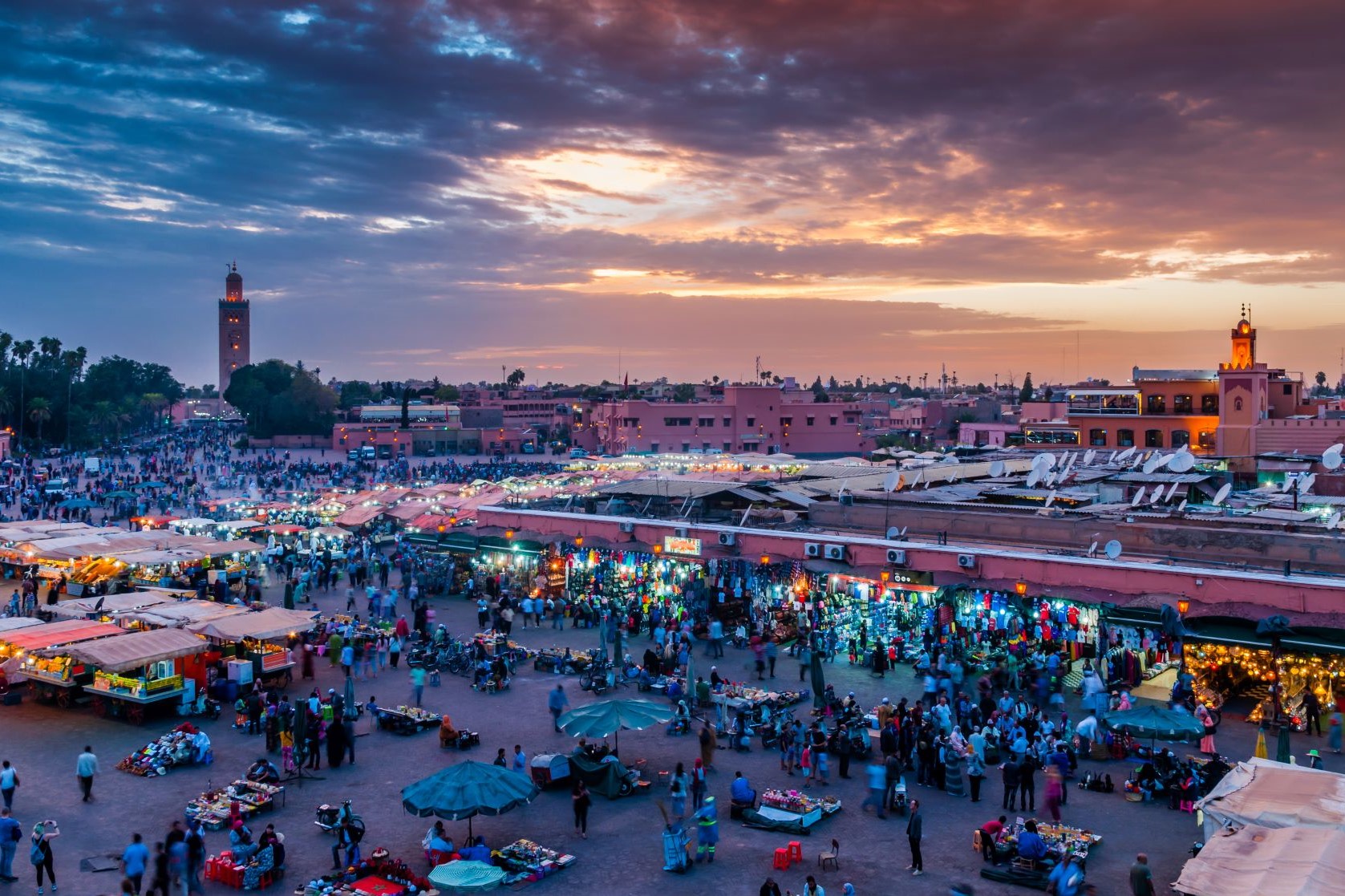 Marrakech. Lujo gastronómico. Nuba everywhere. Plaza