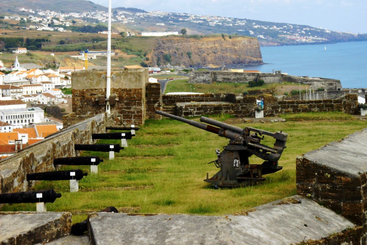 Viajar en familia-Azores-fuerte-san-juan-bautista
